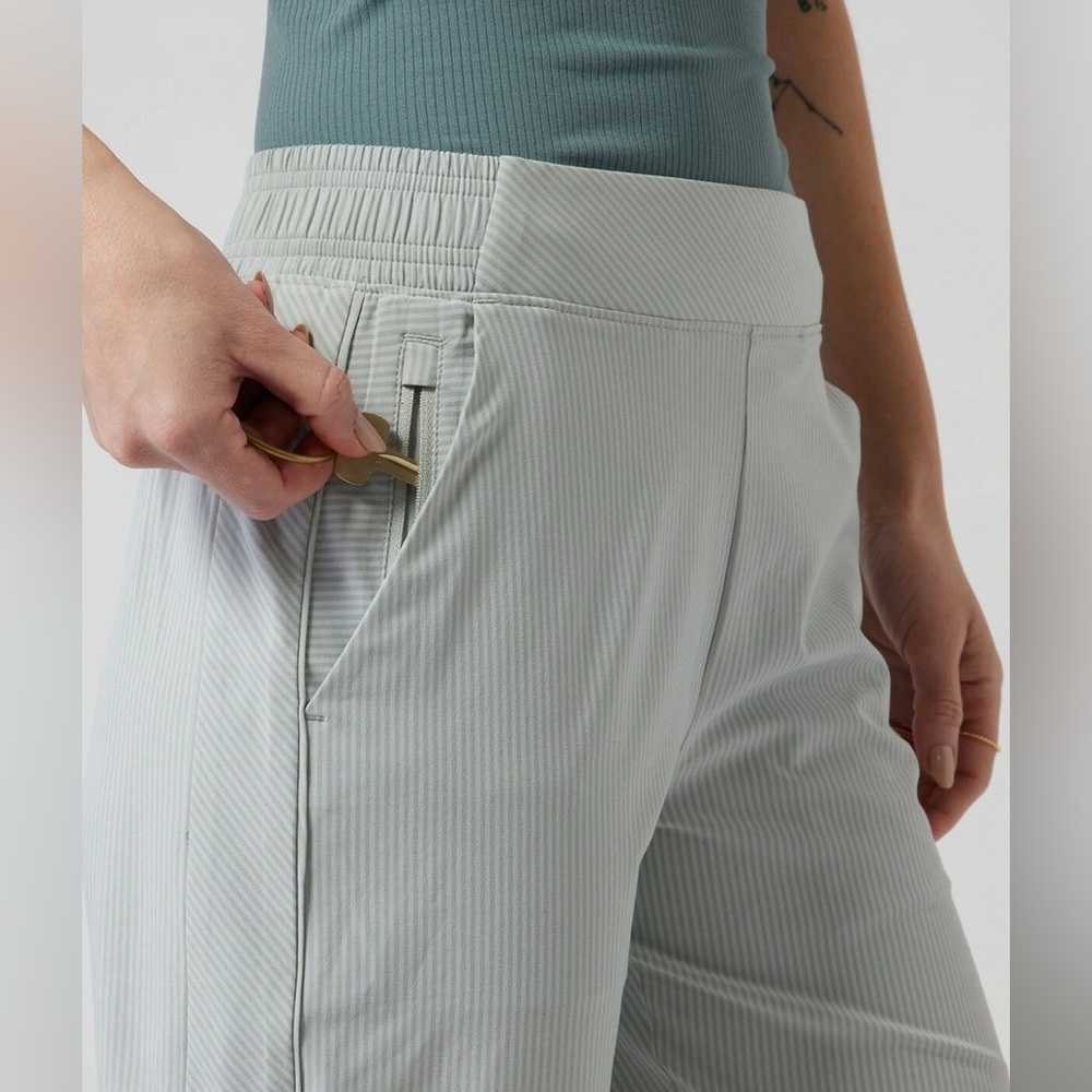 NWT, Athleta Brooklyn Textured Jogger, City Stripe Coast Grey - Picture 2 of 12